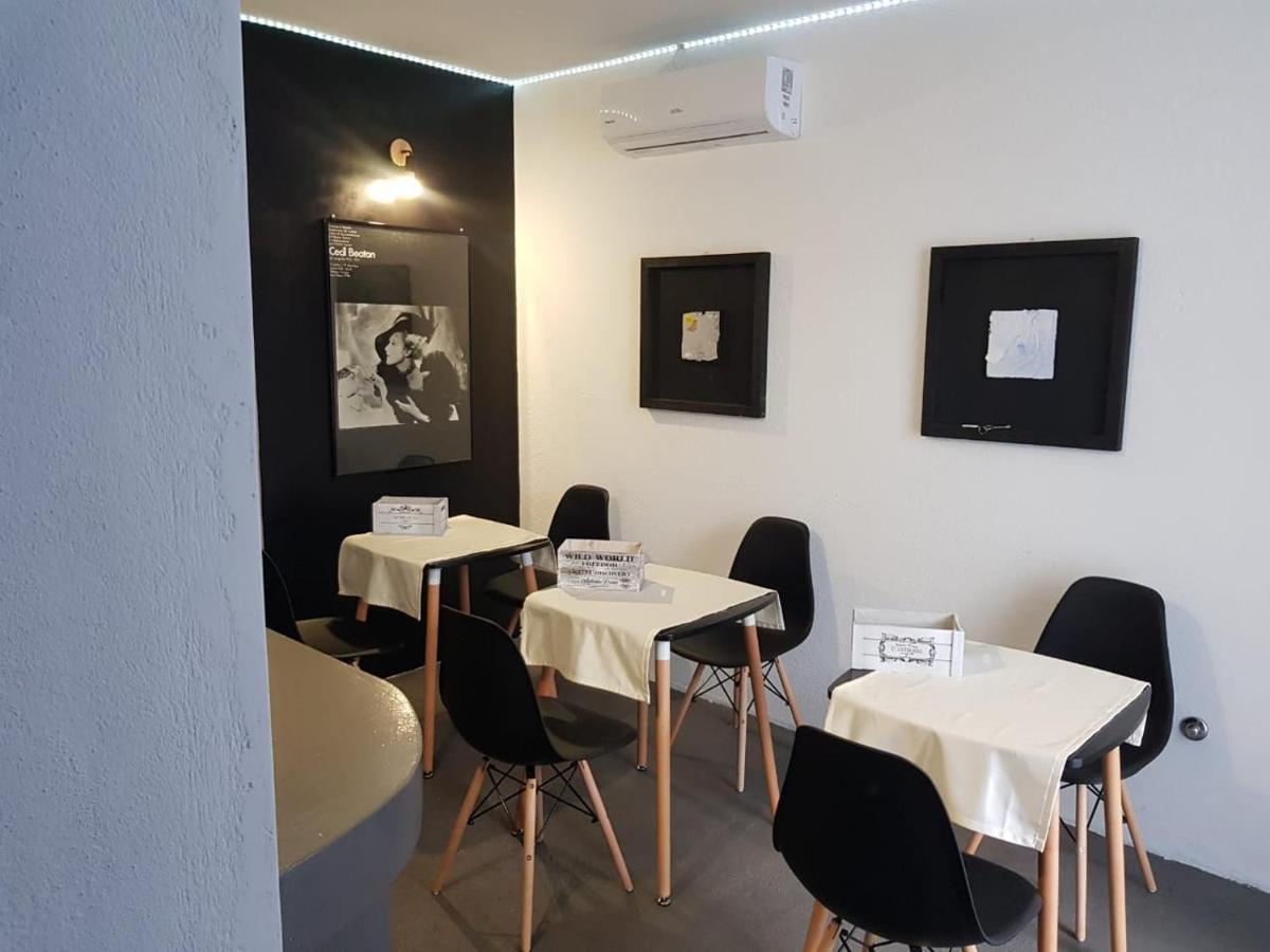 B&B Unique Art ซานตา เตเรซา กัลลูรา ภายนอก รูปภาพ