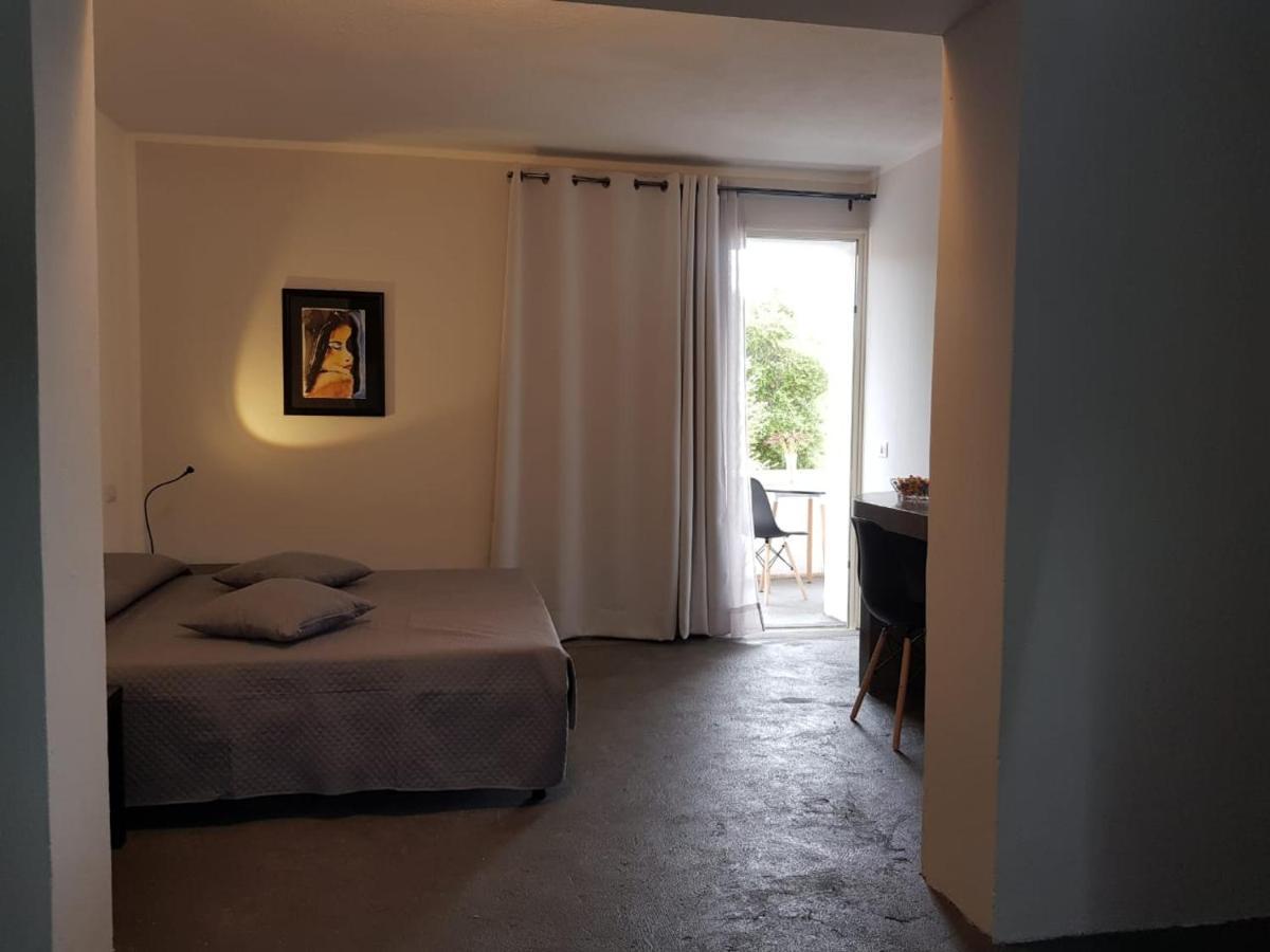 B&B Unique Art ซานตา เตเรซา กัลลูรา ภายนอก รูปภาพ